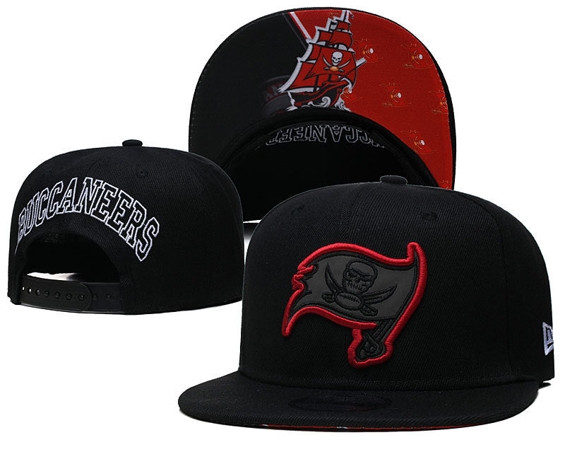 Tampa Bay Buccaneers Black Snapback Cap