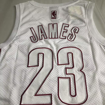 Cleveland Cavaliers LeBron James #23 All-white Throwback Jersey - Dense Embroidery