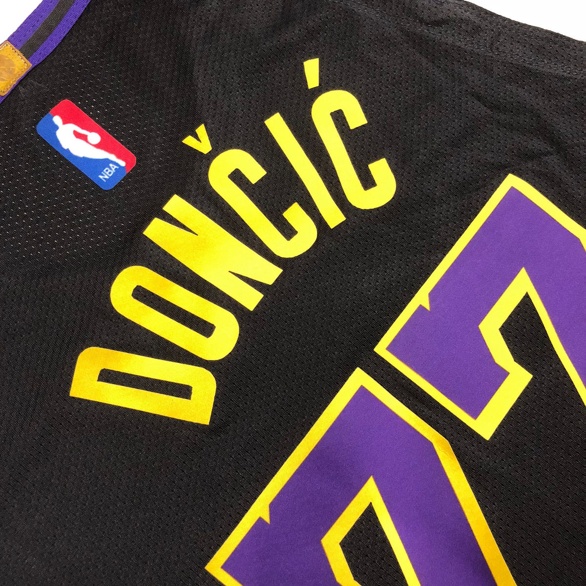 Los Angeles Lakers Luka Dončić #77 black Player Edition - Hot pressing