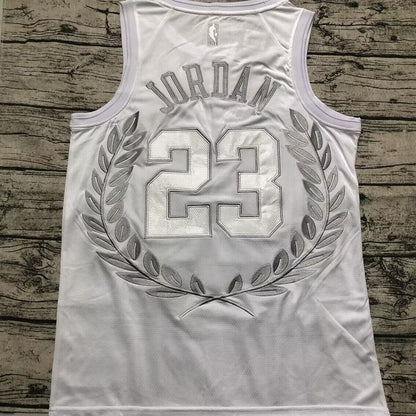 Chicago Bulls Michael Jordan #23 All-white Throwback Jersey - Dense Embroidery