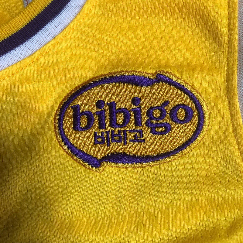 Los Angeles Lakers Luka Dončić #77 yellow Throwback Jersey -  Dense Embroidery