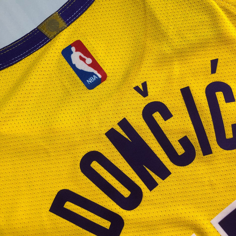 Los Angeles Lakers Luka Dončić #77 yellow Player Edition - Hot pressing