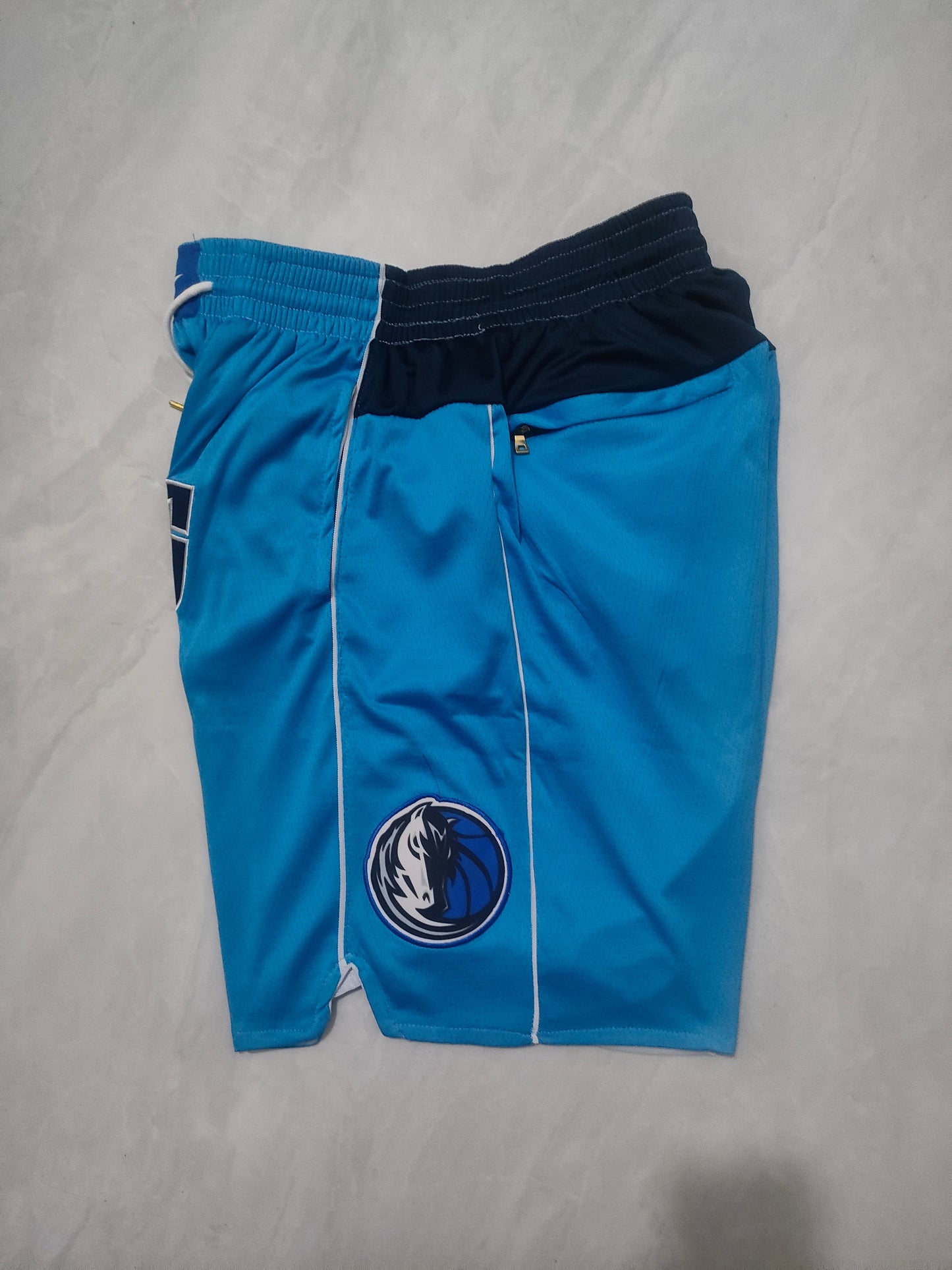 Dallas Mavericks Blue Regular Pocket Shorts