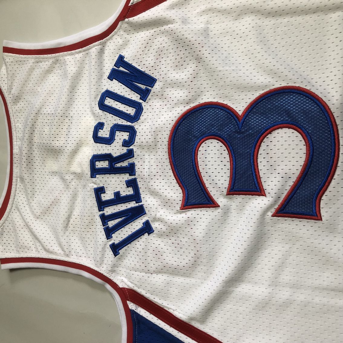Philadelphia 76ers Allen Iverson #3 White Throwback Jersey - Dense Embroidery