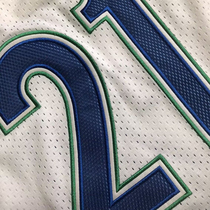 Minnesota Timberwolves Kevin Garnett #21 white Throwback Jersey - Dense Embroidery