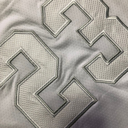 Chicago Bulls Michael Jordan #23 All-white Throwback Jersey - Dense Embroidery