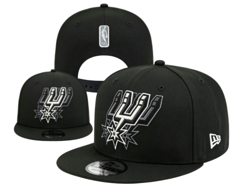 San Antonio Spurs Black Snapback Cap