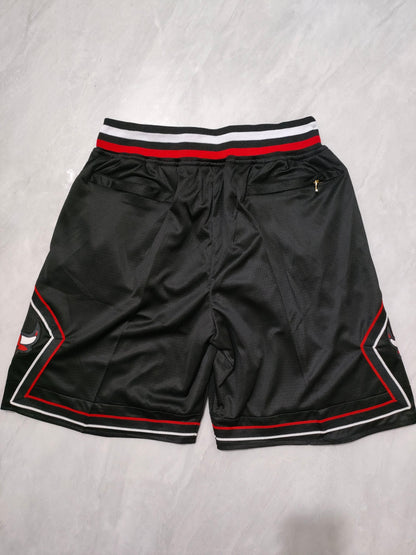 Chicago Bulls Black Regular Pocket Shorts