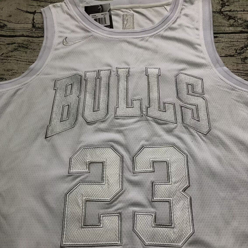 Chicago Bulls Michael Jordan #23 All-white Throwback Jersey - Dense Embroidery