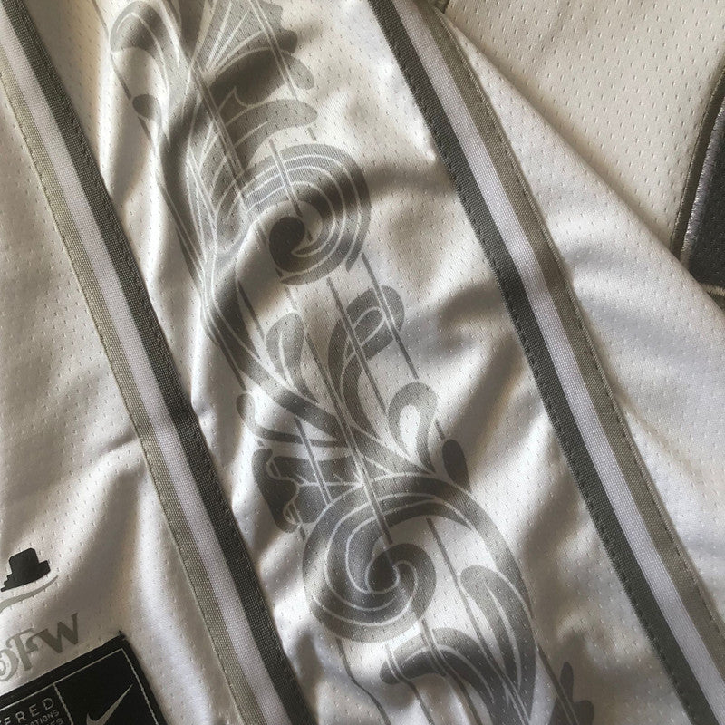 Dallas Mavericks Luka Dončić #77 Throwback  Jersey -  Dense Embroidery