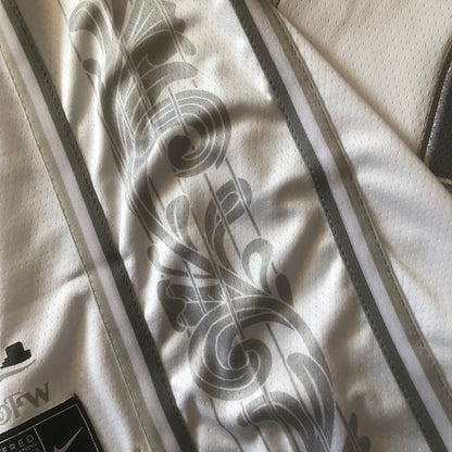 Dallas Mavericks Luka Dončić #77 Throwback  Jersey -  Dense Embroidery