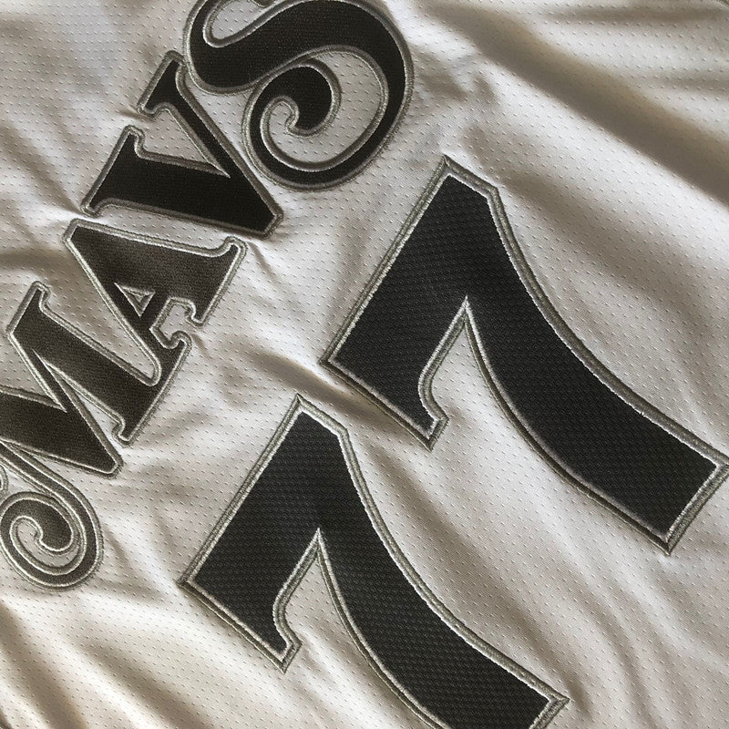 Dallas Mavericks Luka Dončić #77 Throwback  Jersey -  Dense Embroidery