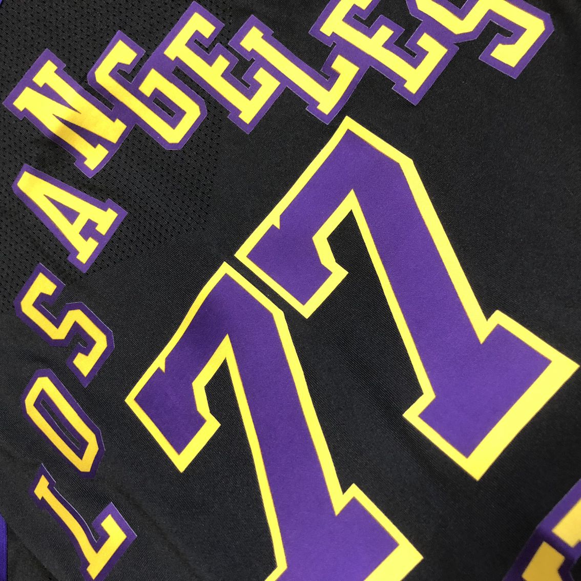 Los Angeles Lakers Luka Dončić #77 black Player Edition - Hot pressing