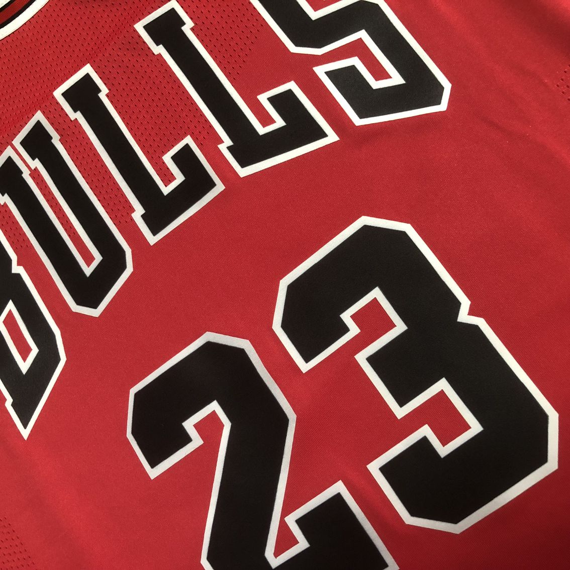 Chicago Bulls Michael Jordan #24 Player Edition - Hot pressing