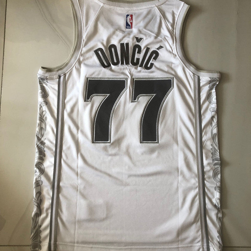 Dallas Mavericks Luka Dončić #77 Throwback  Jersey -  Dense Embroidery