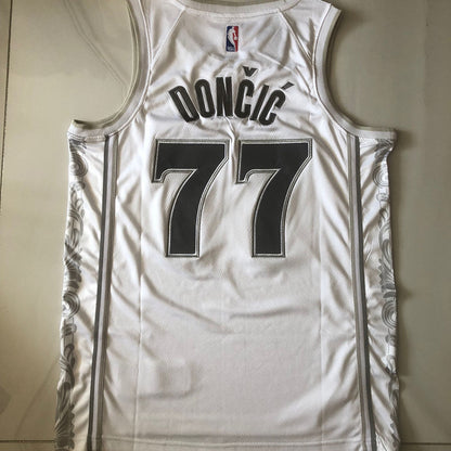 Dallas Mavericks Luka Dončić #77 Throwback  Jersey -  Dense Embroidery
