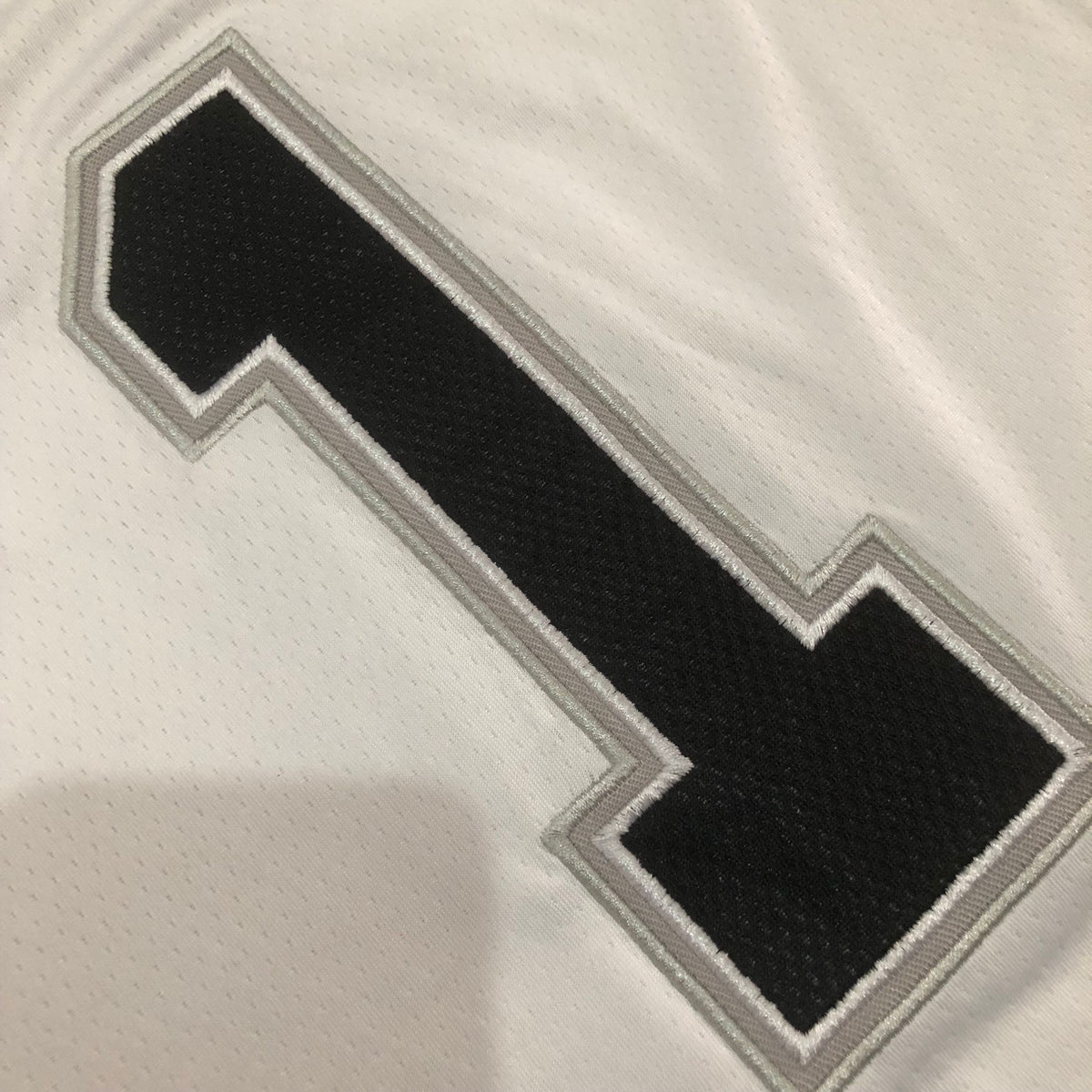 San Antonio Spurs Victor Wembanyama #1 White Throwback Jersey - Dense Embroidery