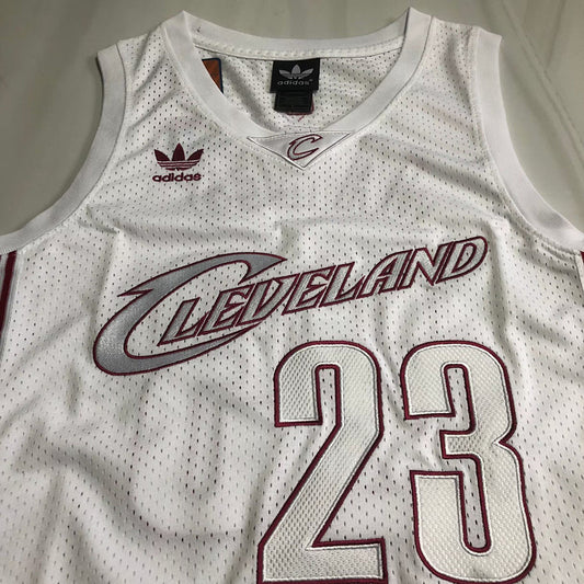 Cleveland Cavaliers LeBron James #23 All-white Throwback Jersey - Dense Embroidery