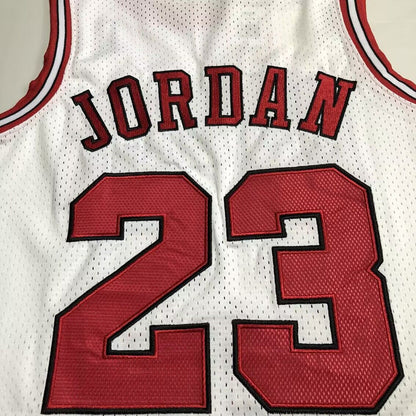 Chicago Bulls Michael Jordan #23 white 1997-98 Throwback Jersey - Dense Embroidery