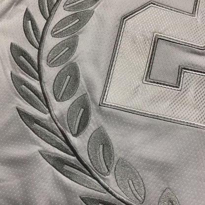 Chicago Bulls Michael Jordan #23 All-white Throwback Jersey - Dense Embroidery