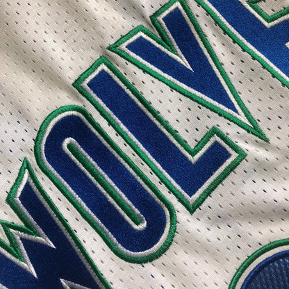 Minnesota Timberwolves Kevin Garnett #21 white Throwback Jersey - Dense Embroidery