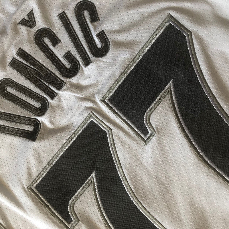 Dallas Mavericks Luka Dončić #77 Throwback  Jersey -  Dense Embroidery