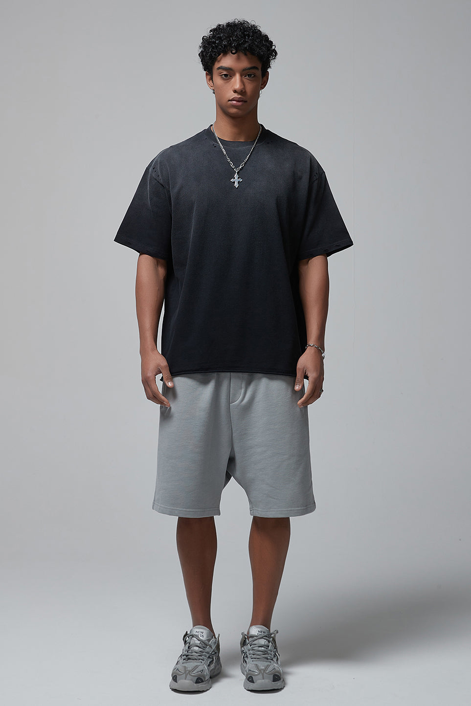250GSM Gradient Spray Washed Distressed Tee