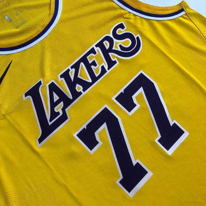 Los Angeles Lakers Luka Dončić #77 yellow Player Edition - Hot pressing
