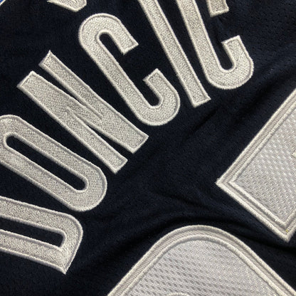 Dallas Mavericks Luka Dončić #77 Dark blue Throwback Jersey - Dense Embroidery