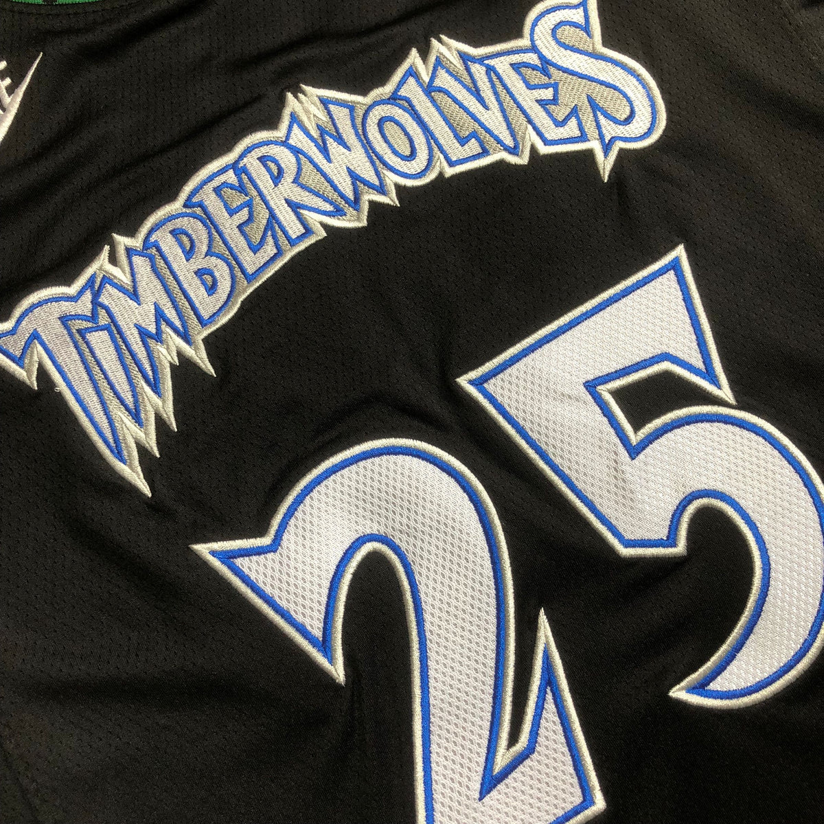 Minnesota Timberwolves Derrick Rose #25 black Throwback Jersey - Dense Embroidery